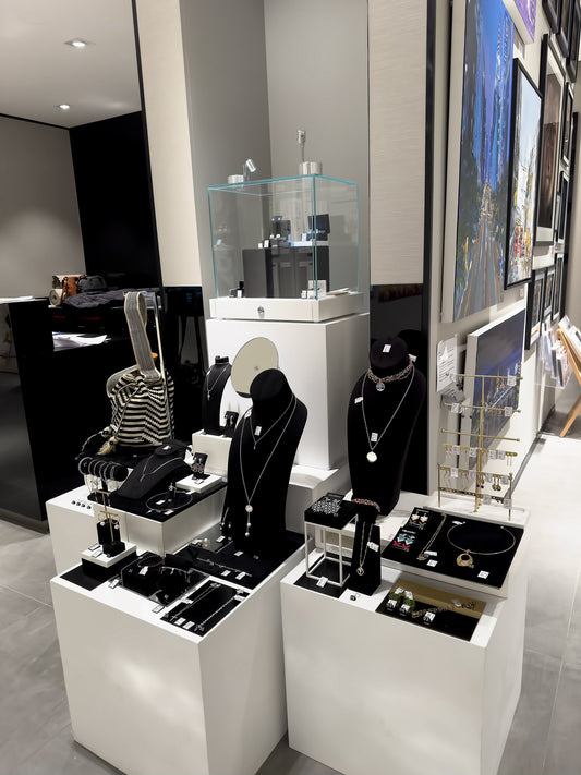 Black Friday Sparkle: Delmora’s Exclusive Jewellery Sale at Bluewater